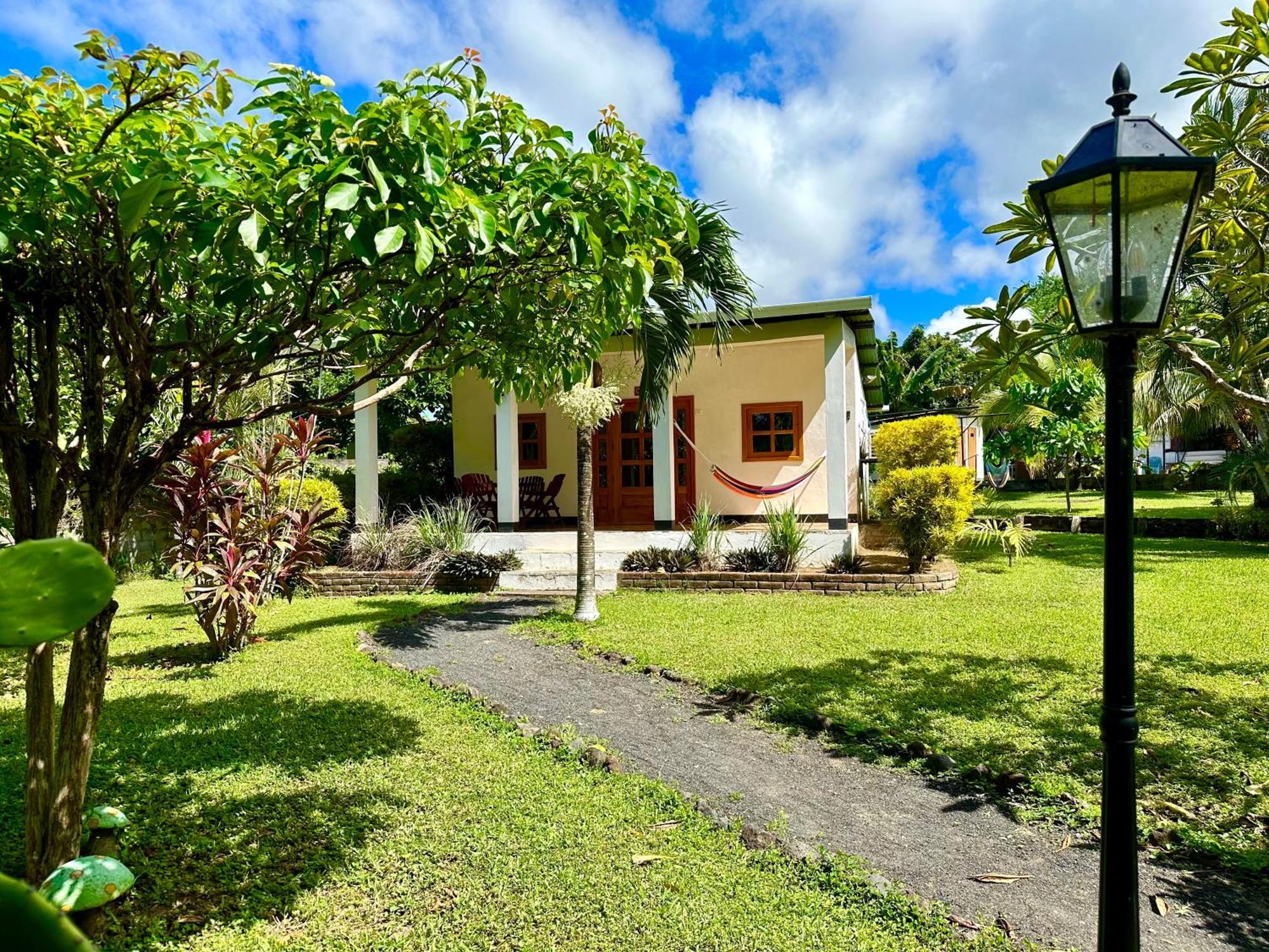 Hospedaje Soma Ometepe Hotel Moyogalpa Exteriör bild