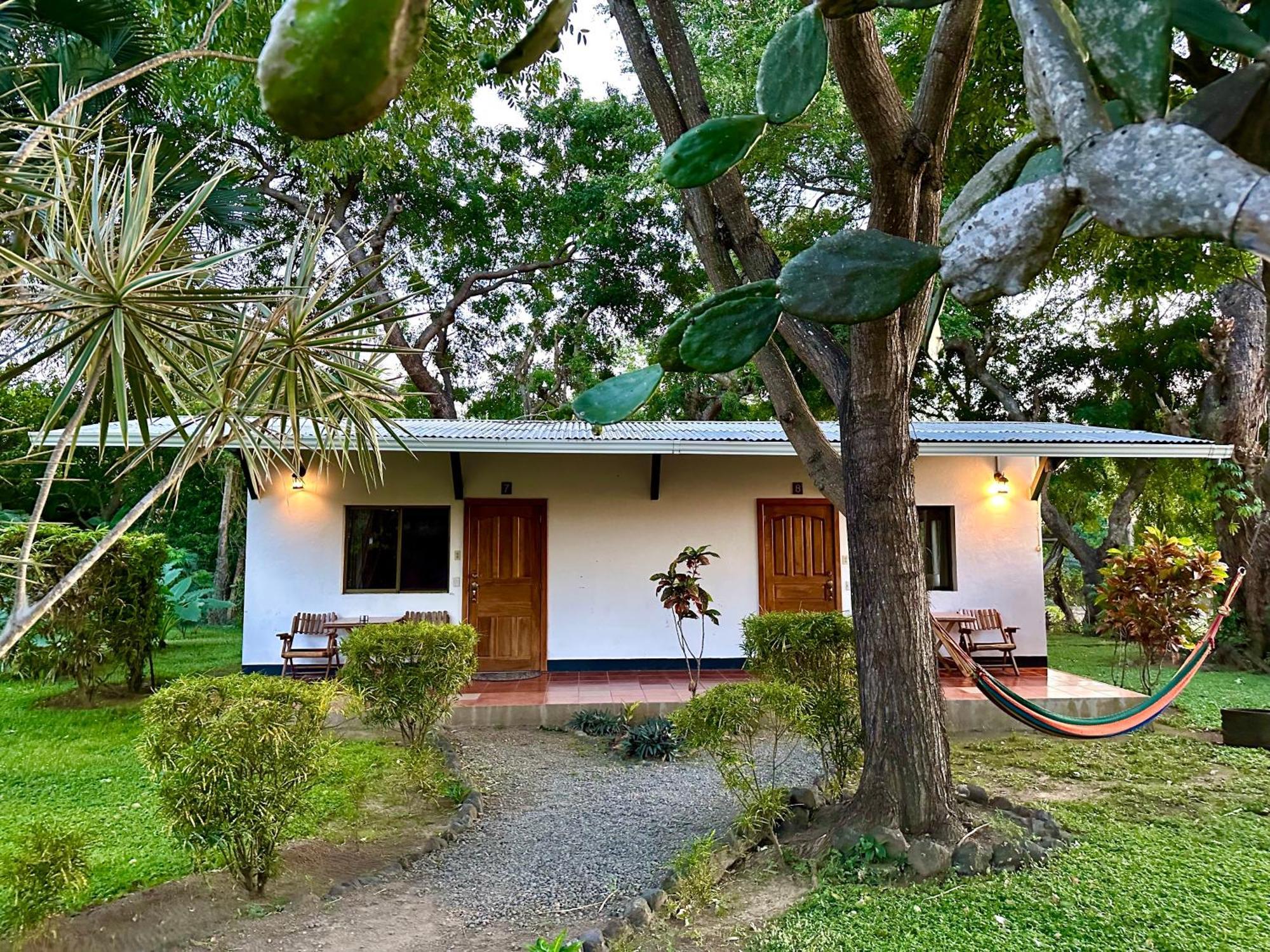 Hospedaje Soma Ometepe Hotel Moyogalpa Exteriör bild